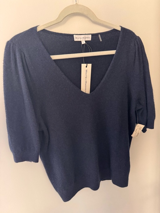 White + Warren Sweaters - White + Warren Navy V-Neck 100% Cashmere Top - Size Large - Brand New with tags